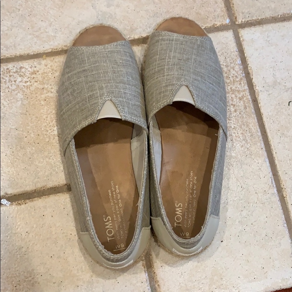 Toms sandals